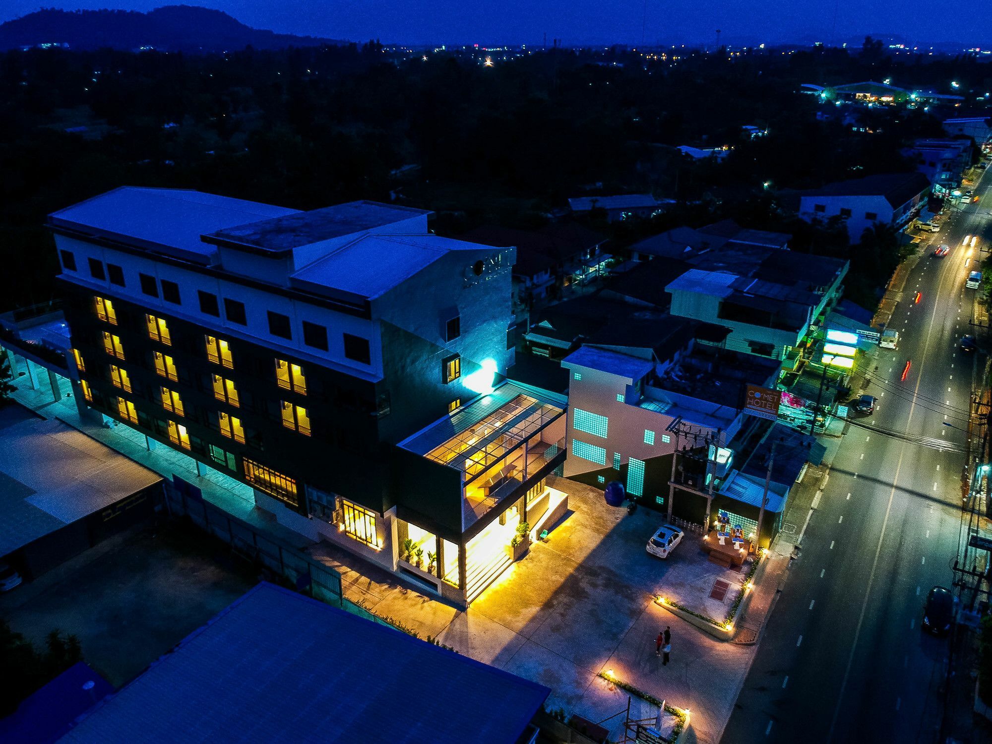 Comet Hotel Surat Thani Exterior photo